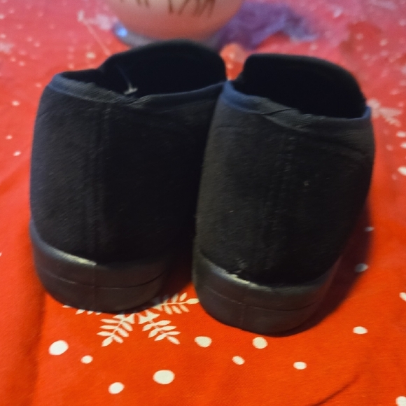 Nwt Velour Flats Size 9 - Picture 5 of 6